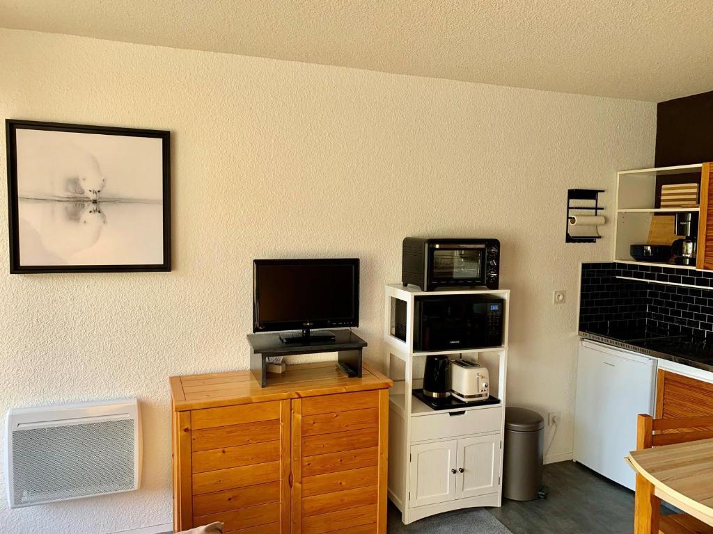 Chalet 24m², 4 pers, balcon sud, parking privatif, aux pieds des pistes Les Menuires - FR-1-344-1224 - 4