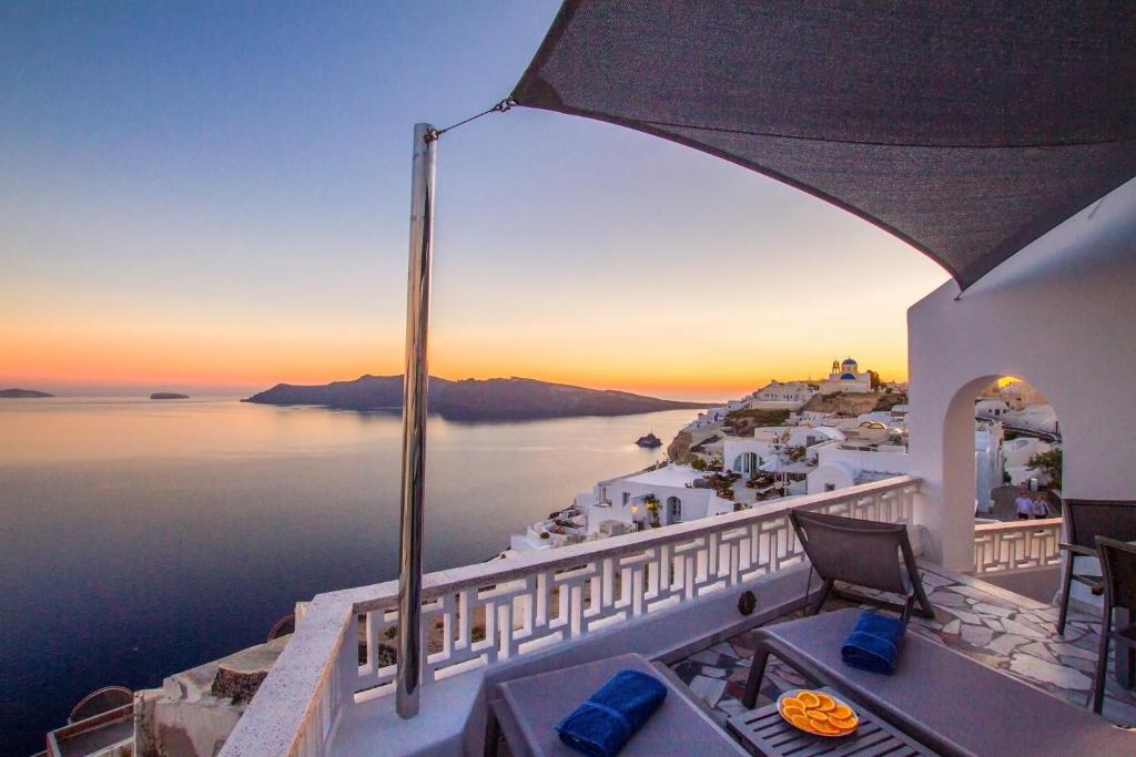 compass villa photo