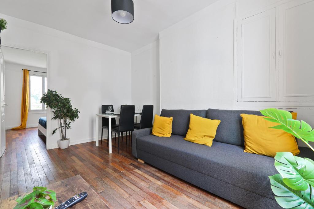 Heart of Paris 1BR-4P Tour Eiffel 8 Free Netflix - 3