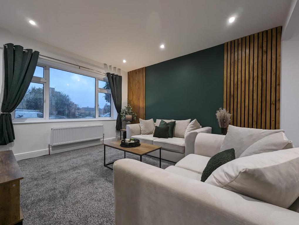 Red Rows Inn for Contractors, Kingsthorpe