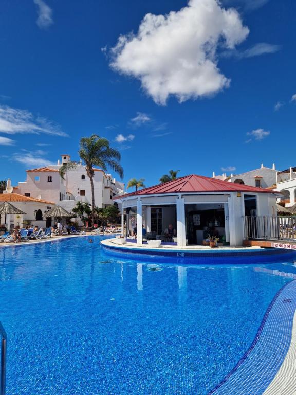 Sunny Oasis Amarilla Golf - 1