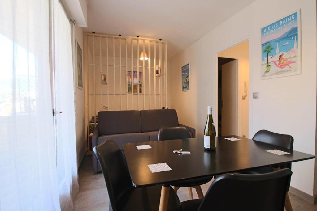 Studio 25 m2 l'Aix'quise, hyper centre-ville, balcon, Aix-les-Bains