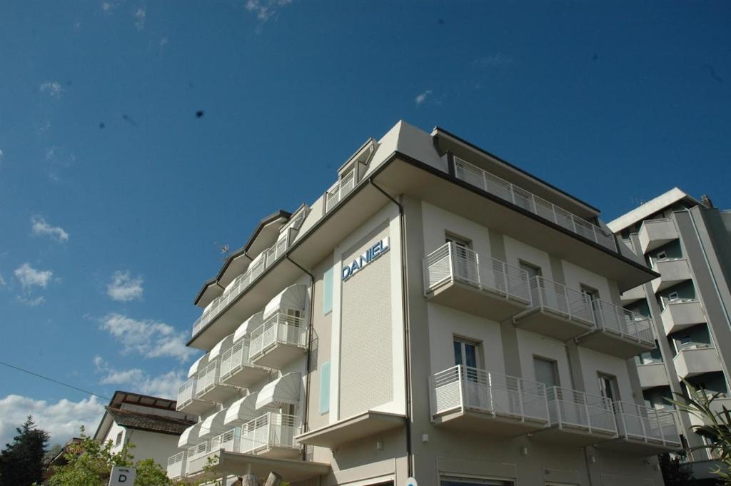 Daniel Apartments - 1