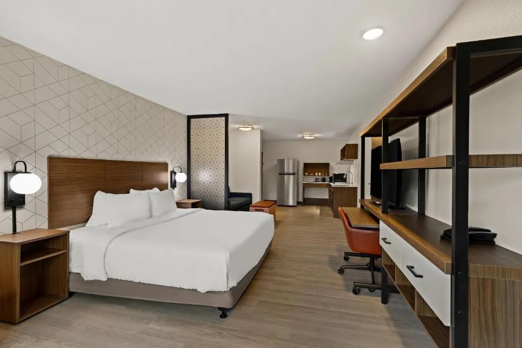 Everhome Suites Atlanta Newnan, hotel in Newnan