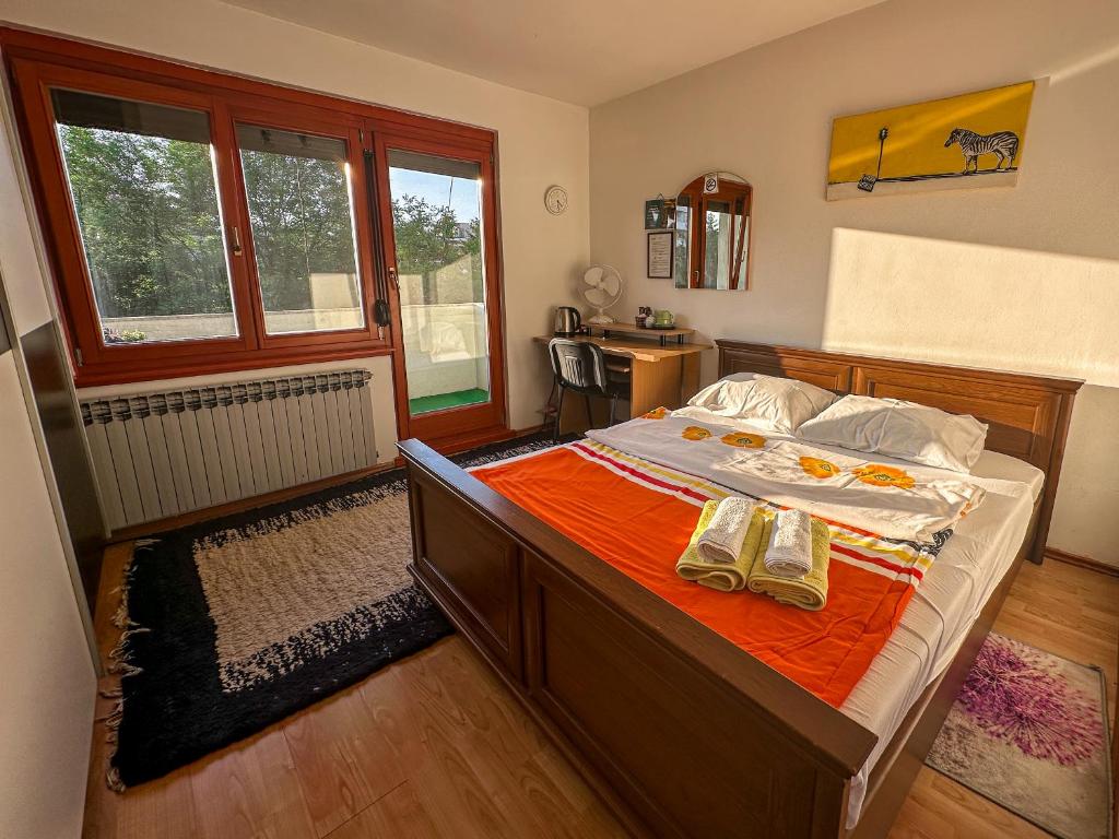 Cozy room with a balcony - 4