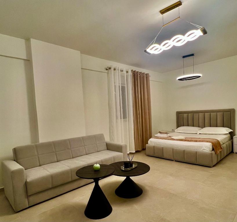 Isufi Modern Studio, Sarandë