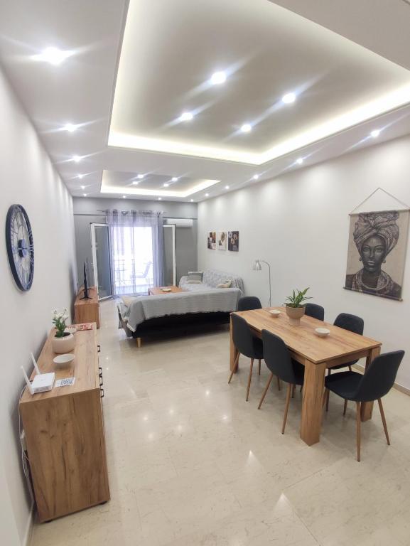 Alexa's Center Apartment, Korint