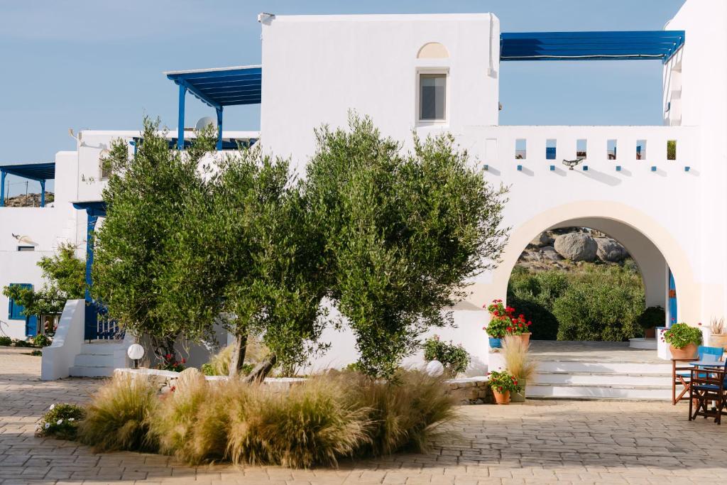 Perama Studios, Agios Prokopios