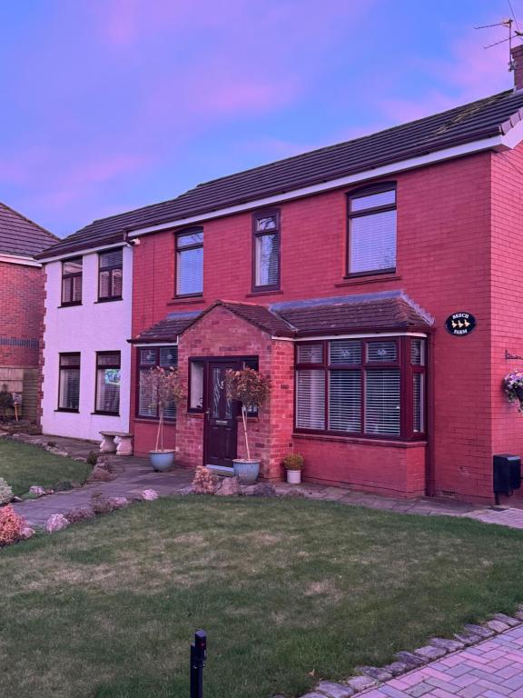 Beech barn, Standish