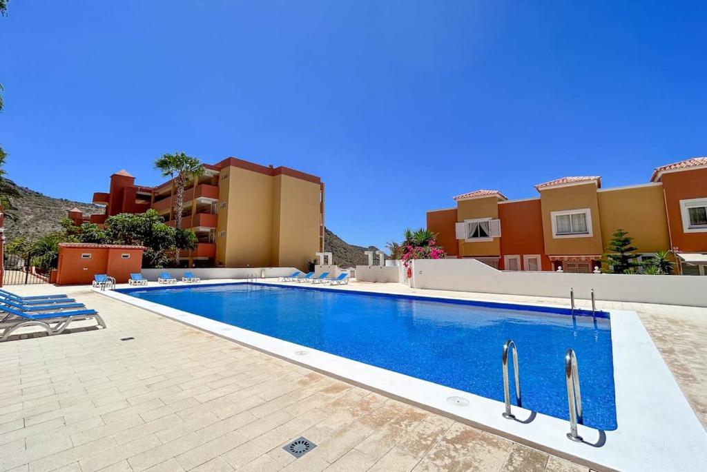 2BD Ocean View Panoramic Apartment - 4