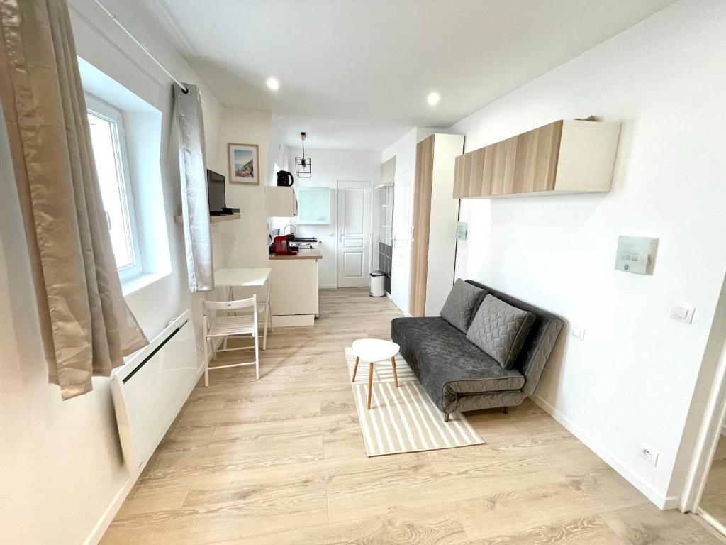 Charmant studio 1 neuf plein centre triangle d'or Deauville! - 1