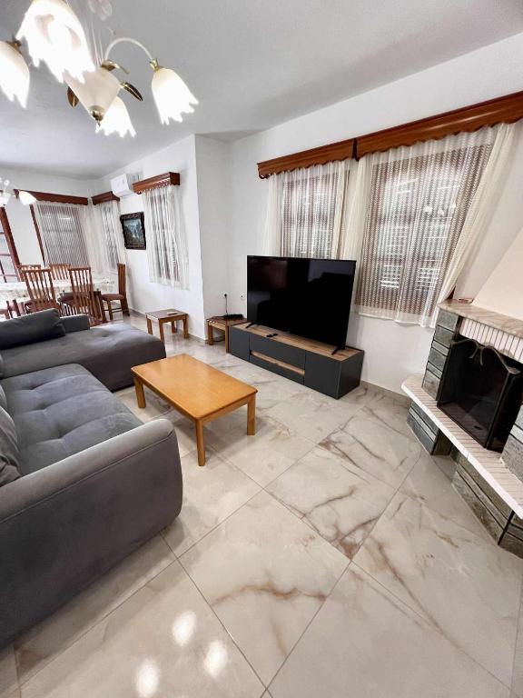 Summer vibes 3, Nea Iraklia