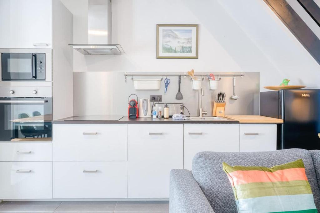 Charming & Central Stay with Terrace, Gent