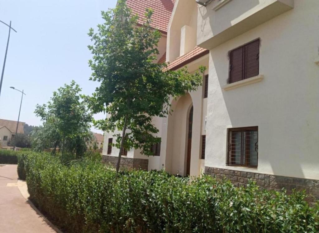 caprice apparemment, Ifrane