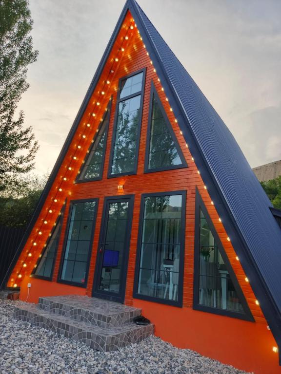 The Mountain A-Frame Qusar, Yuxarı Lǝgǝr