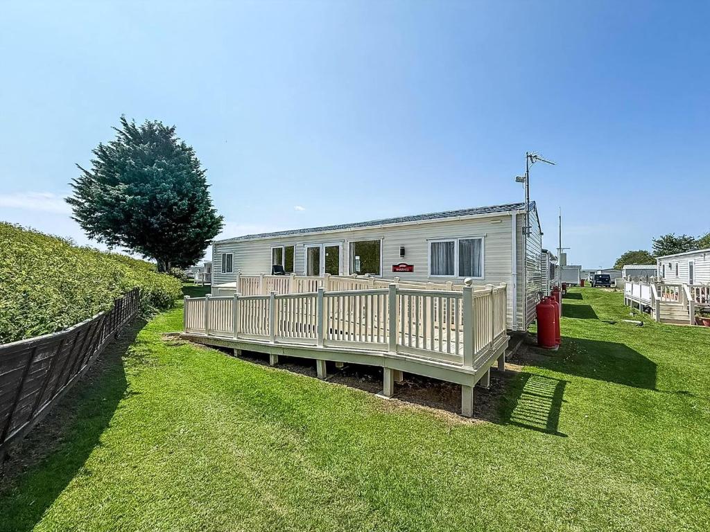 Beautiful 8 Berth Caravan At Heacham Beach In Norfolk Ref 21056C, Heacham