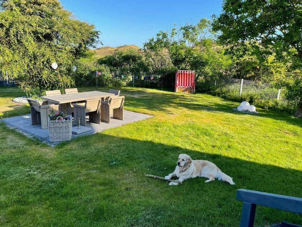 Inselmädchen - Düne 11, Langeoog