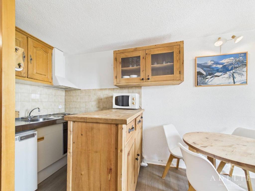 Studio rénové, style montagne, pied des pistes, balcon exposé sud, pour 4 personnes à La Rosière - FR-1-398-557 - 3