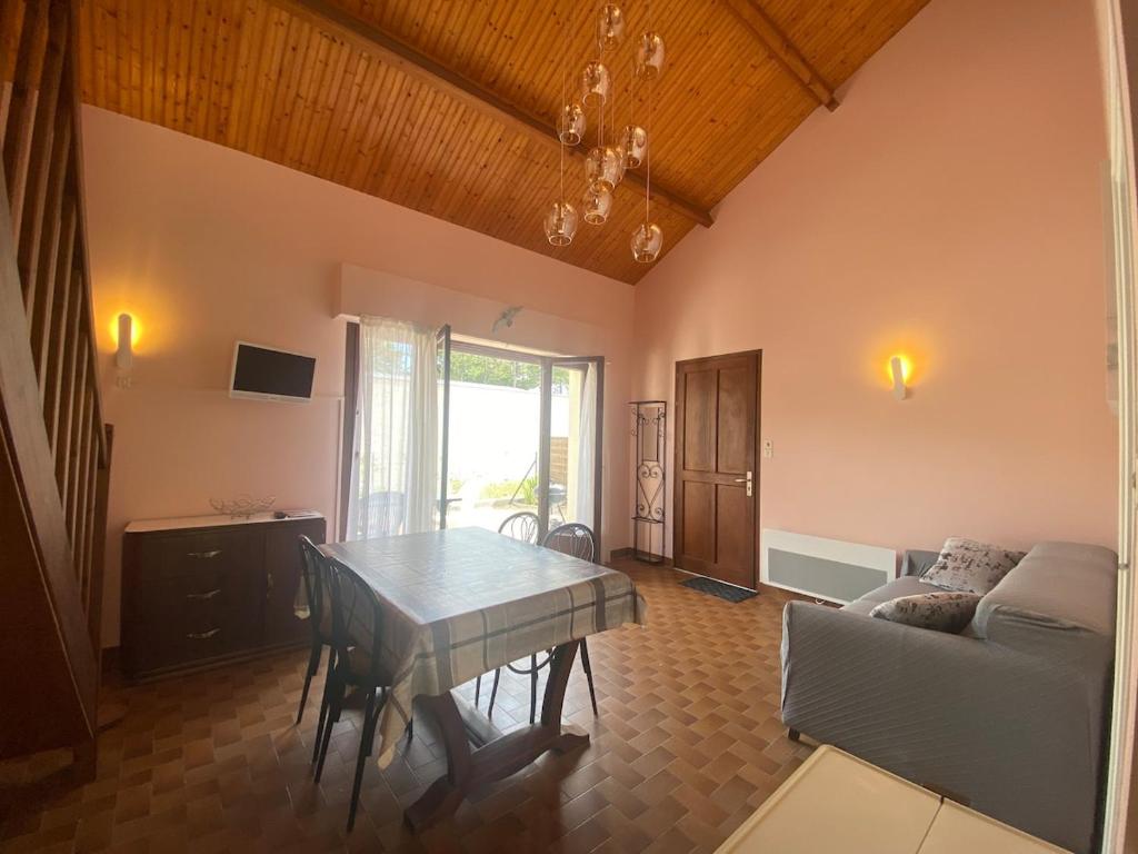 Dans les pins, maison agréable - 4
