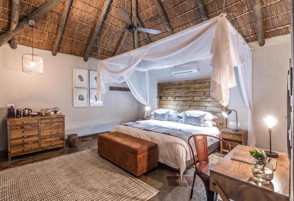 Lalibela Game Reserve - Inzolo Lodge, Sidbury