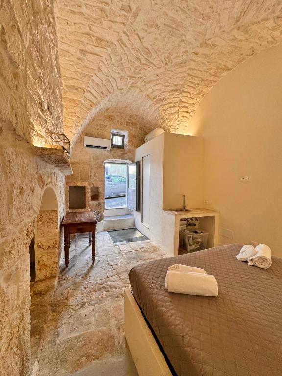 White Ostuni - 2