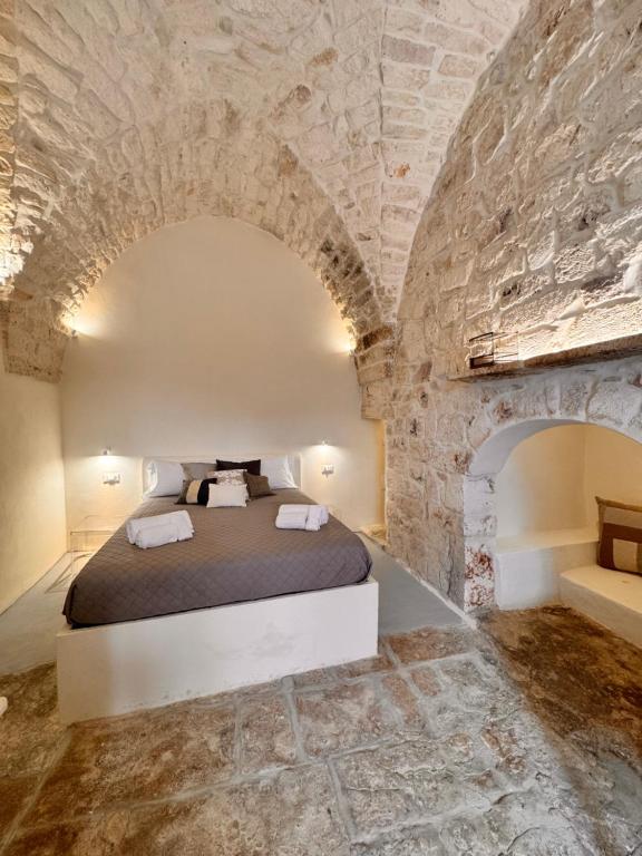 White Ostuni - 3