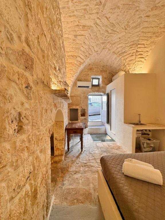 White Ostuni - 5