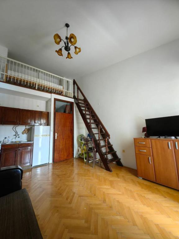 Small duplex near beach - 2
