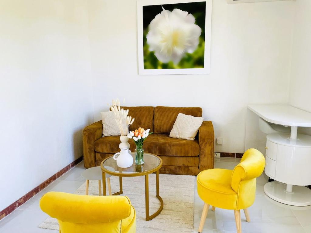Villa indépendante, lumineuse, clim, wifi et jardin - 3