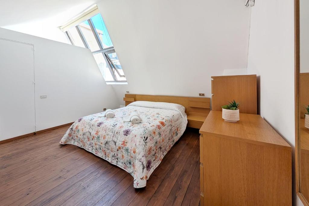 Urbino Loft - City Center on foot, Crema