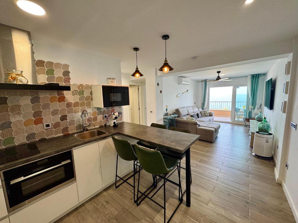 Apartamento en Santa Pola frente al mar con ascensor - 1