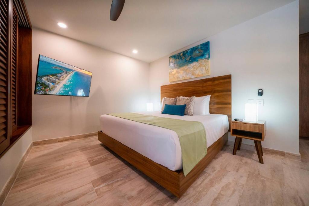 Luxury 2 Bedroom Condo - Infinity Pool at AWA Residences in Playacar, AWA 107 - 3