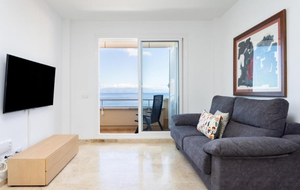 Los Gigantes,luxury aircon, views and pools - 3