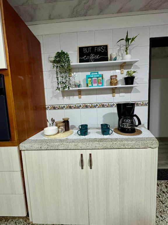 Habitación 302 con baño privado Norte de Armenia - 4