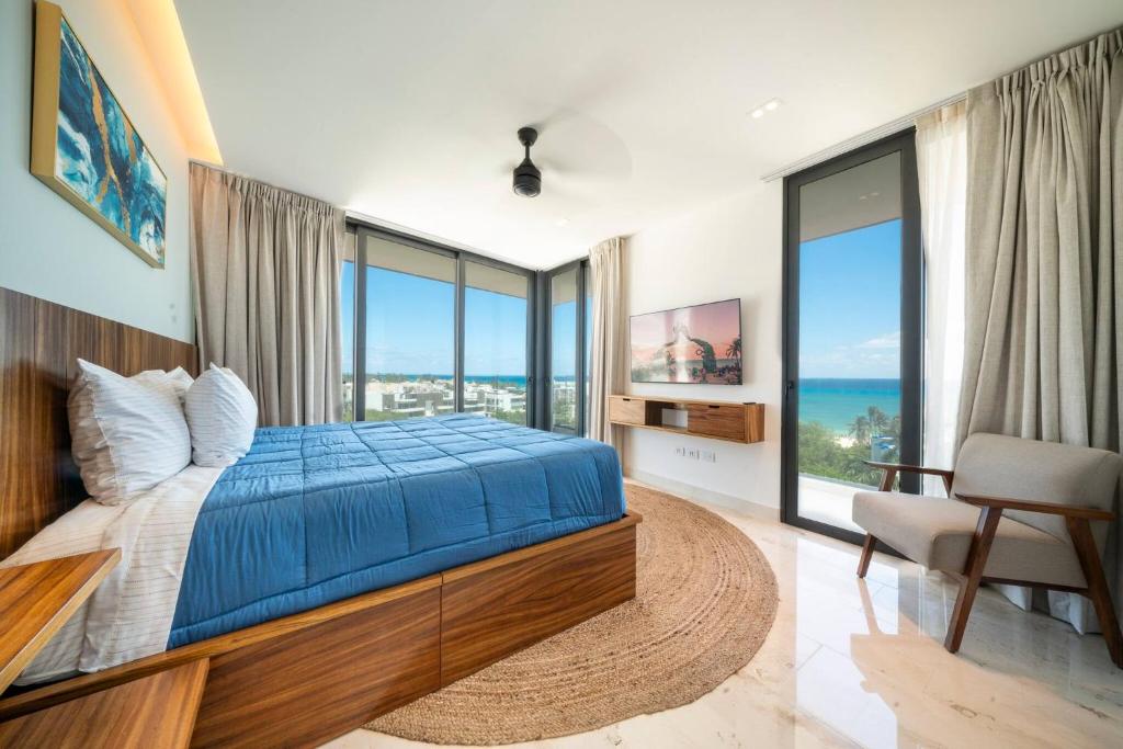 Luxury 3 BR Condo with Ocean View & Pool - Marila 503 - 4