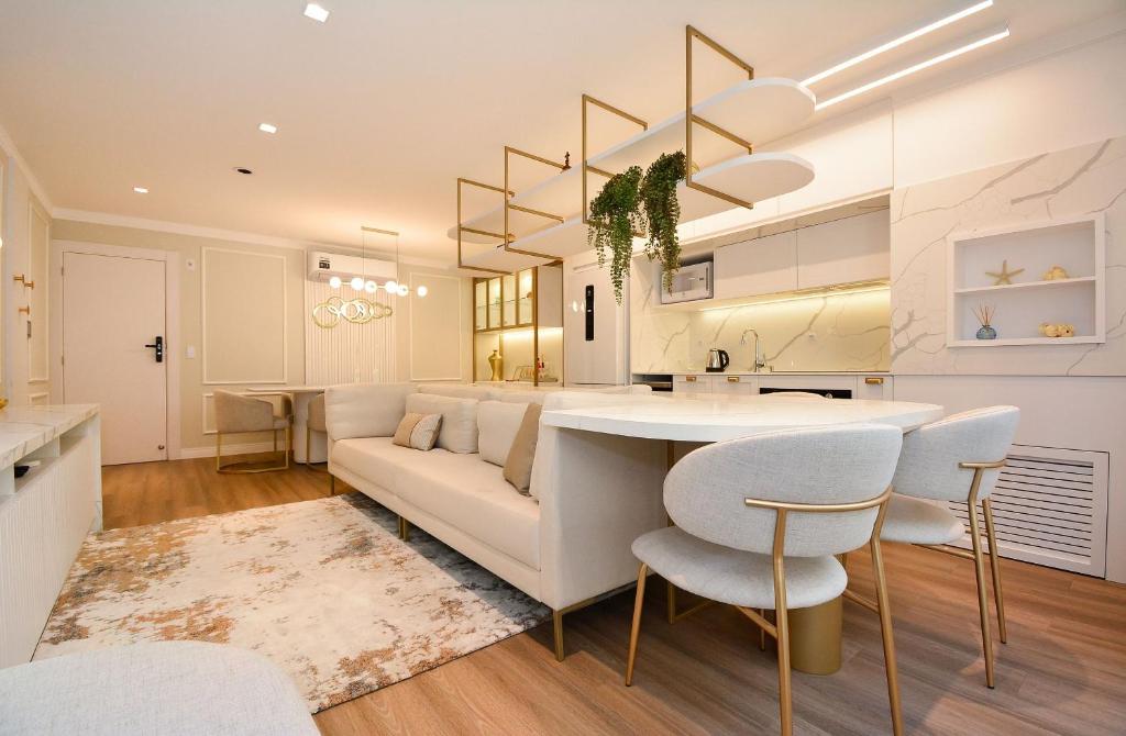 Gaivotas Golden - Luxo a 200 metros da praia - NIN011, Florianópolis