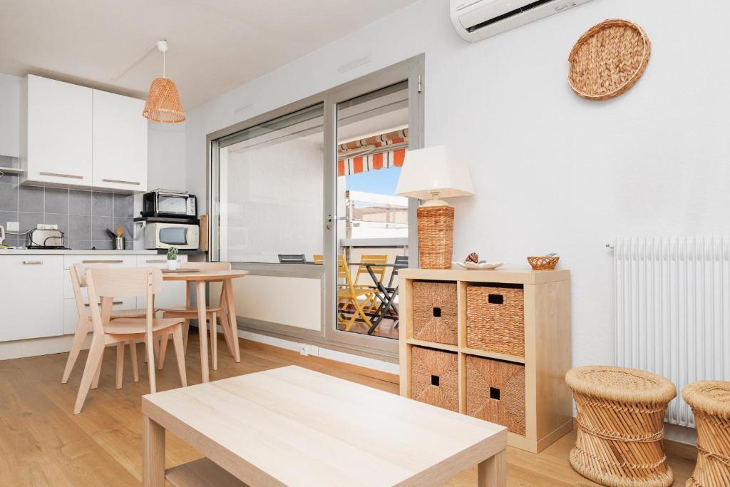 LERINS Appartement rénové Idéal famille Plages de juan les Pins à 200m Tout confort & parking - 3