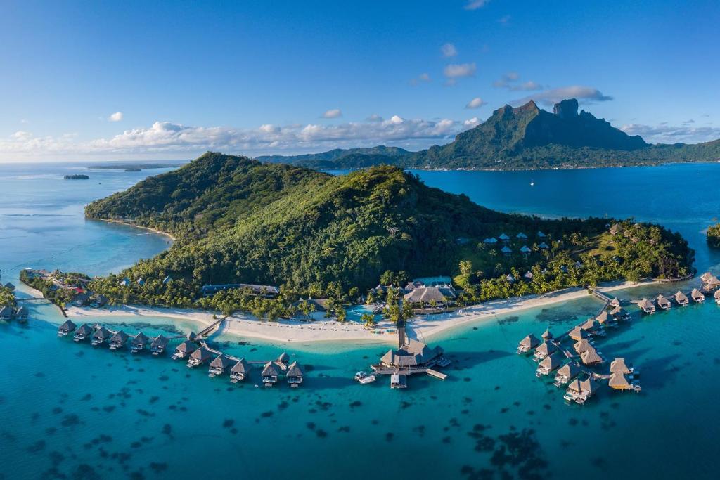 ทัศนียภาพภายนอกโรงแรม
