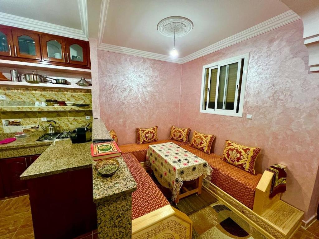 Ismail appart, As-Sawíra