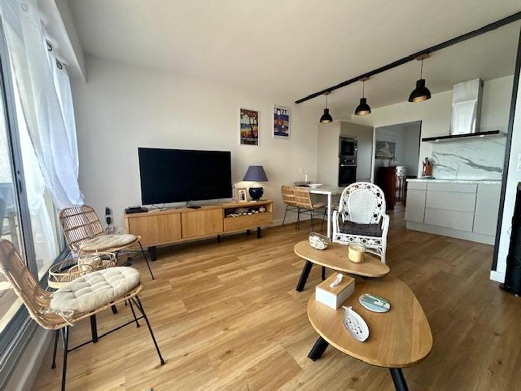 Bel appartement T3 rénové avec vue sur mer à Royan - FR-1-494-213 - 5