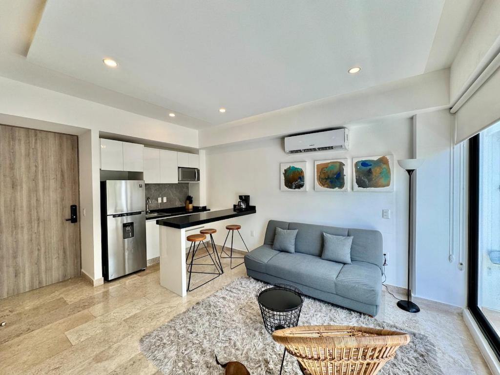 New apartment one block from 5th Ave, Playa del Carmen