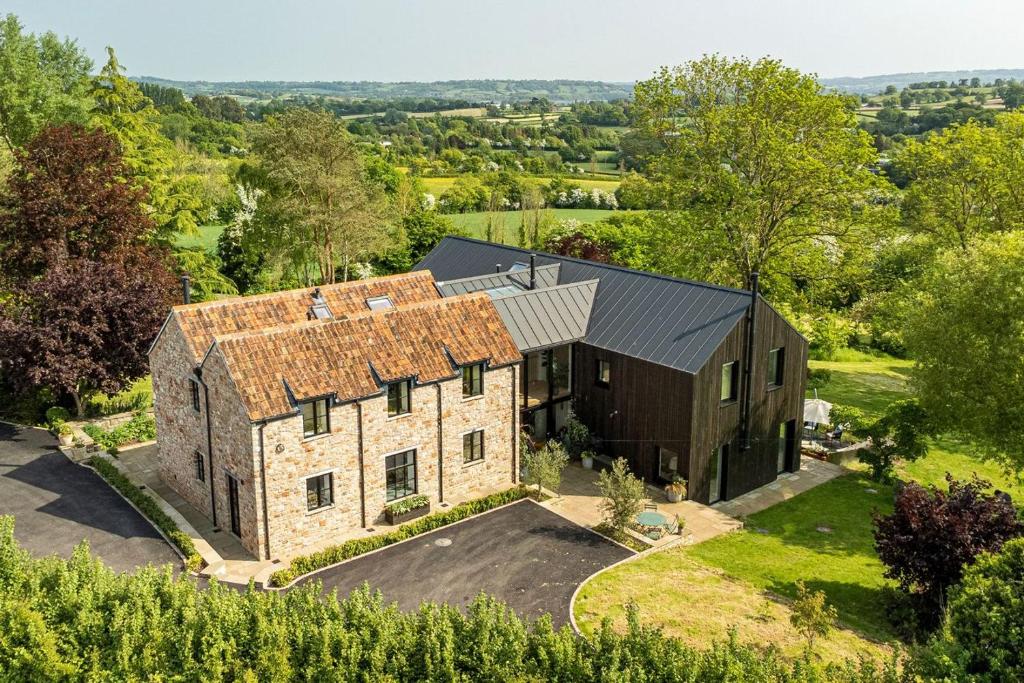 Chew Valley View, Winford