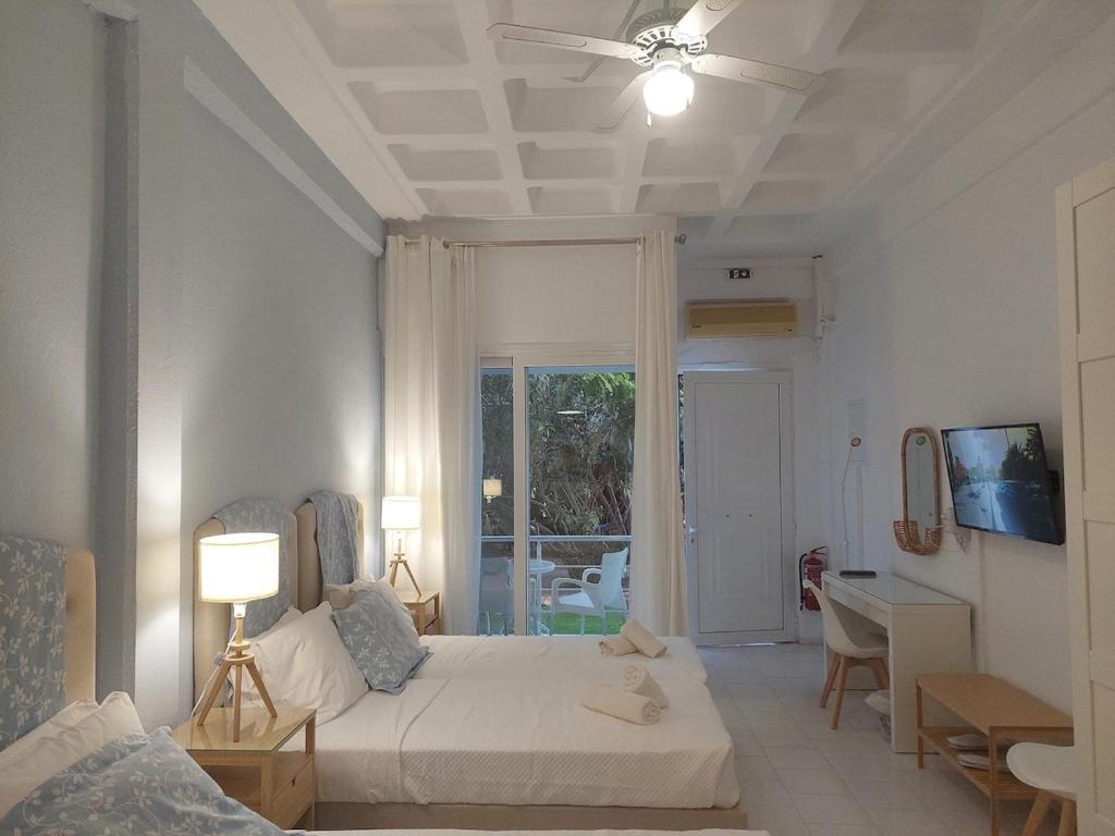 Homely Touch 2, Chios