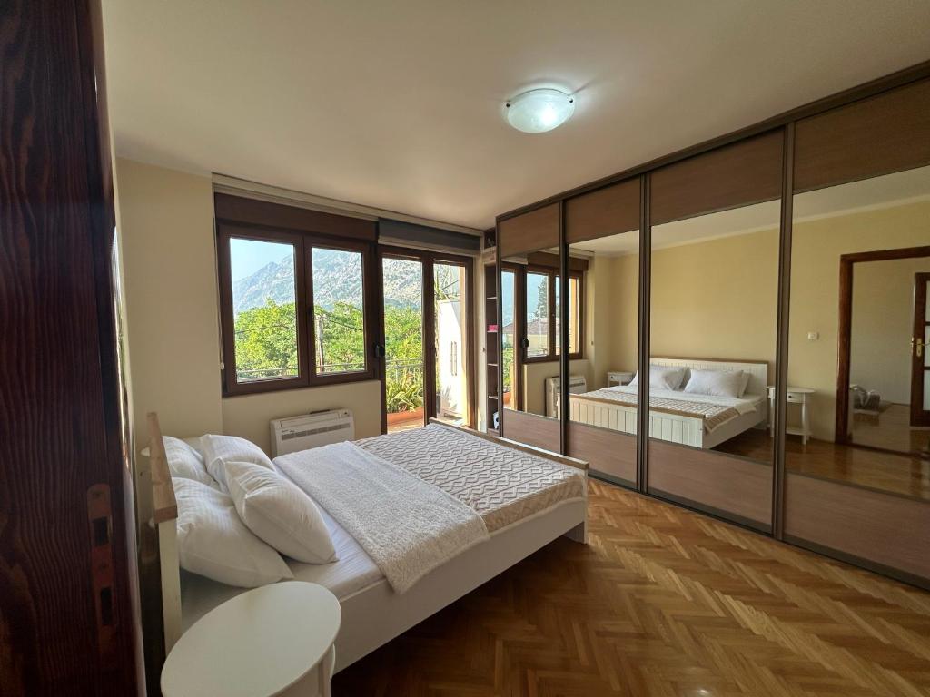 Central Kotor Bay Condo with amazing view - 3