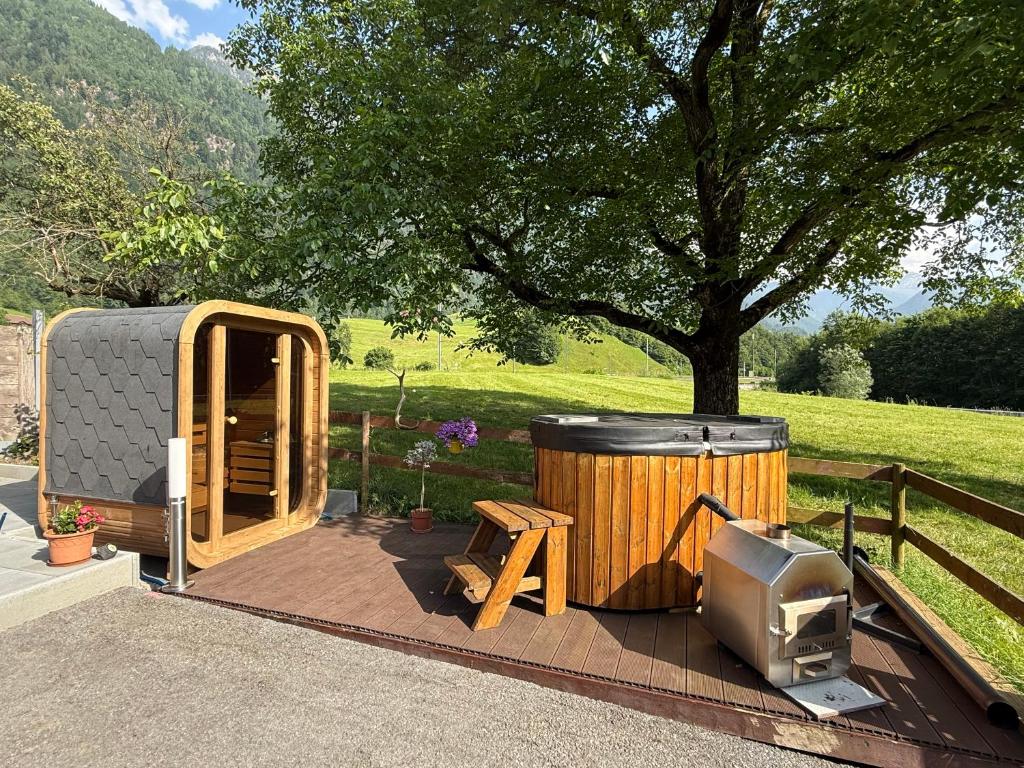 Mitten in den Glarner Alpen Hot Tub & Alpenblick, Ennenda