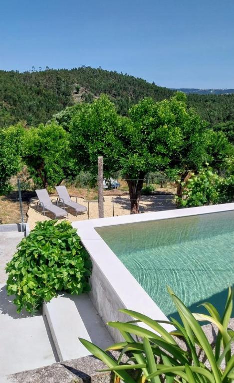 Stunning Hilltop Views - Orchard - Pool - Serenity, Tomar