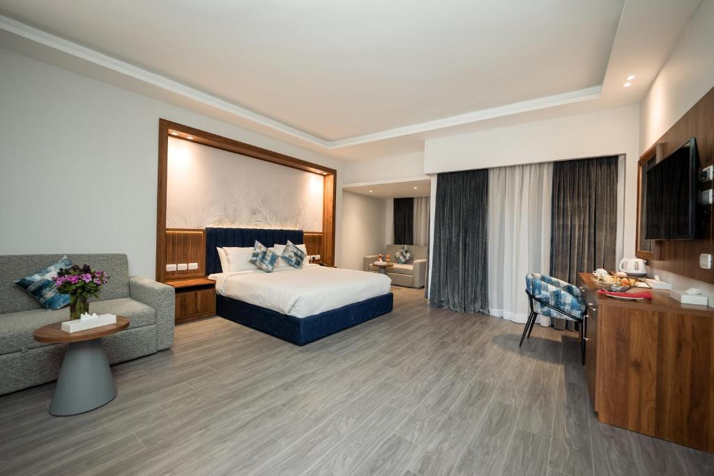 Golden beach resort hotel