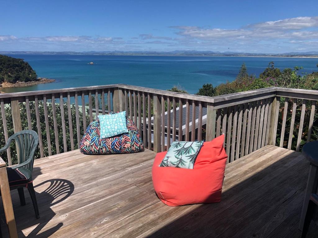 The Bach at Perehipe -Short walk to beach, Karikari Peninsula