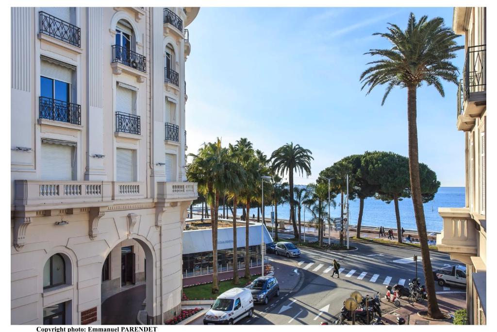 REF 961 - Cannes Croisette - Sea view apartment for rent, Cannes