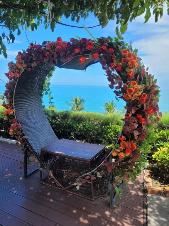 웬 해피니스 낙 유어 도어 호텔 이미지 2